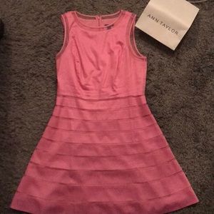 Ann Taylor dress 👗